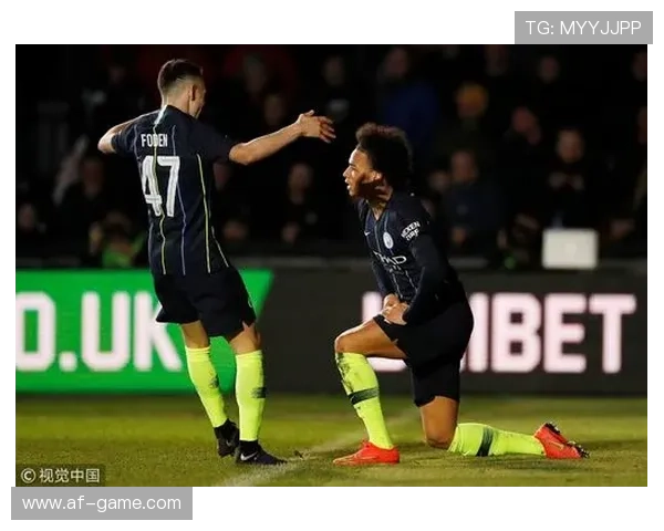 Foden训练场专注提升,助力曼城新赛季冲刺